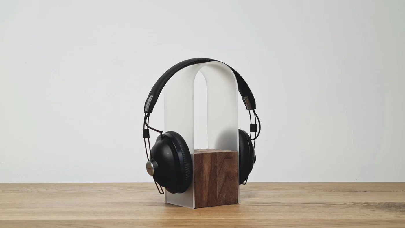 How to Store Your Headphones Properly and Extend Their Life